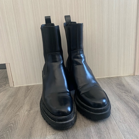 Lug Boots - Picture 3 of 4